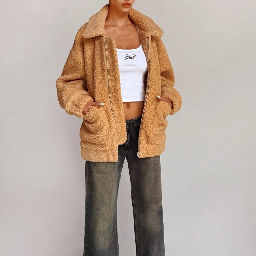 I.AM.GIA Sherpa Coat Oversized Teddy Jacket Size M Blogger Fav Tiktok Viral - Picture 8 of 15